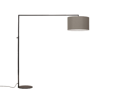High Noon Stehleuchte in Warmgrau von Zeitraum: Moderne Bogenlampe mit grauem Lampenschirm.