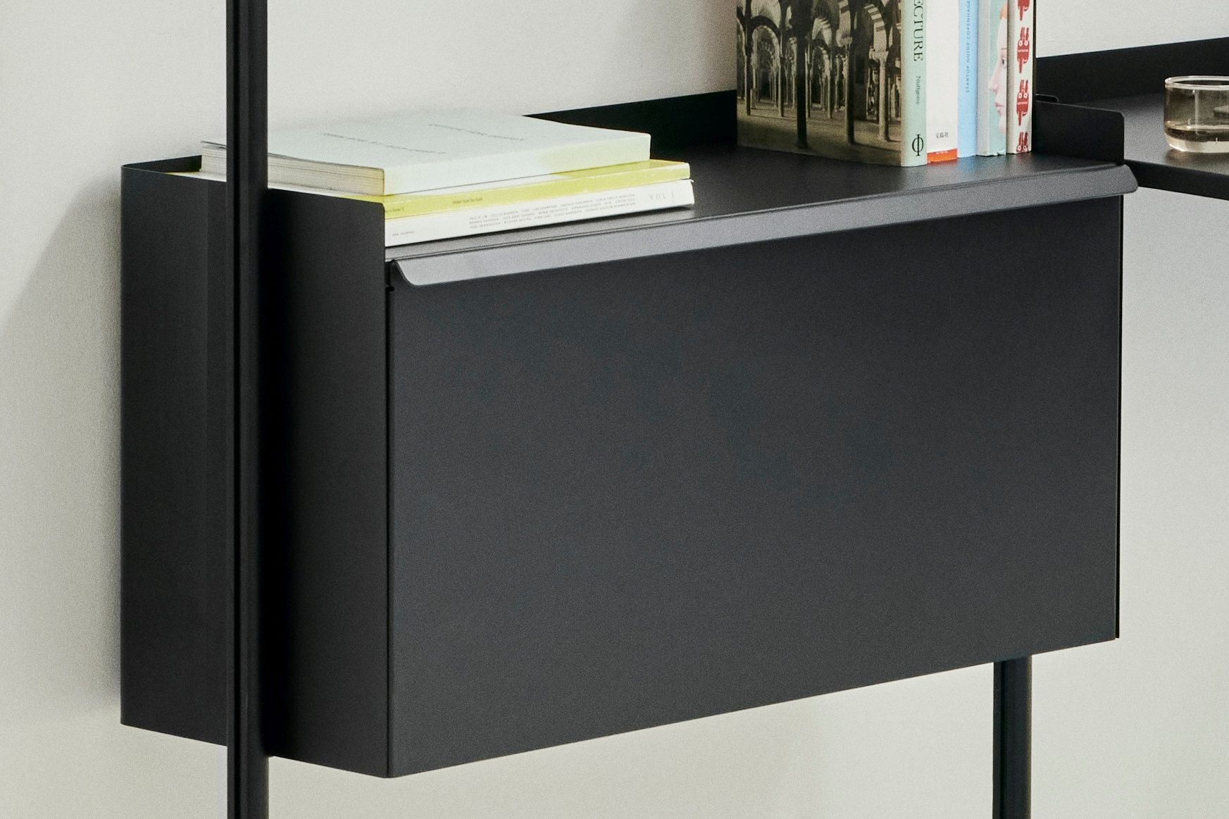 Pier System 1041 1 Column Shelf / Wardrobe Hay