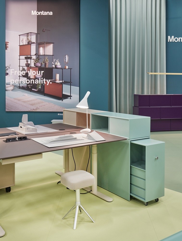 HiLow 2 Electrically height-adjustable Table / Work table Montana