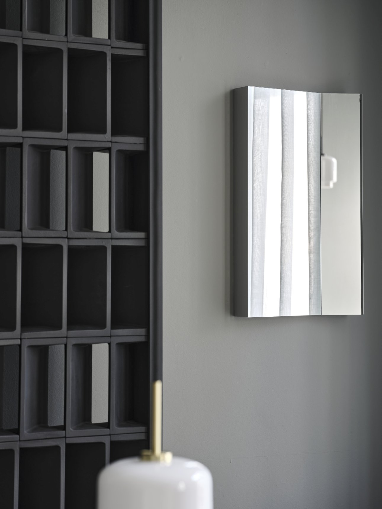 Mimesis Mirror Mirror Please Wait to be Seated