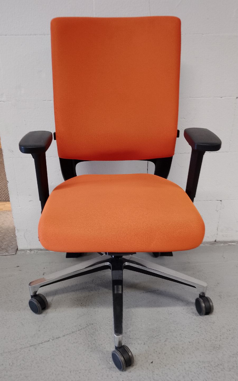 Mera office swivel chair Klöber EXHIBITION PIECE / USED FURNITURE