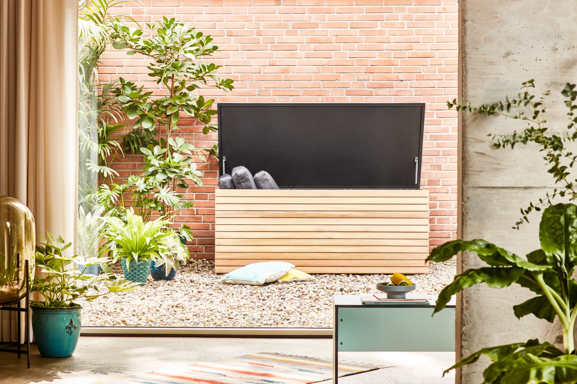 Forte Cushion Chest Conmoto