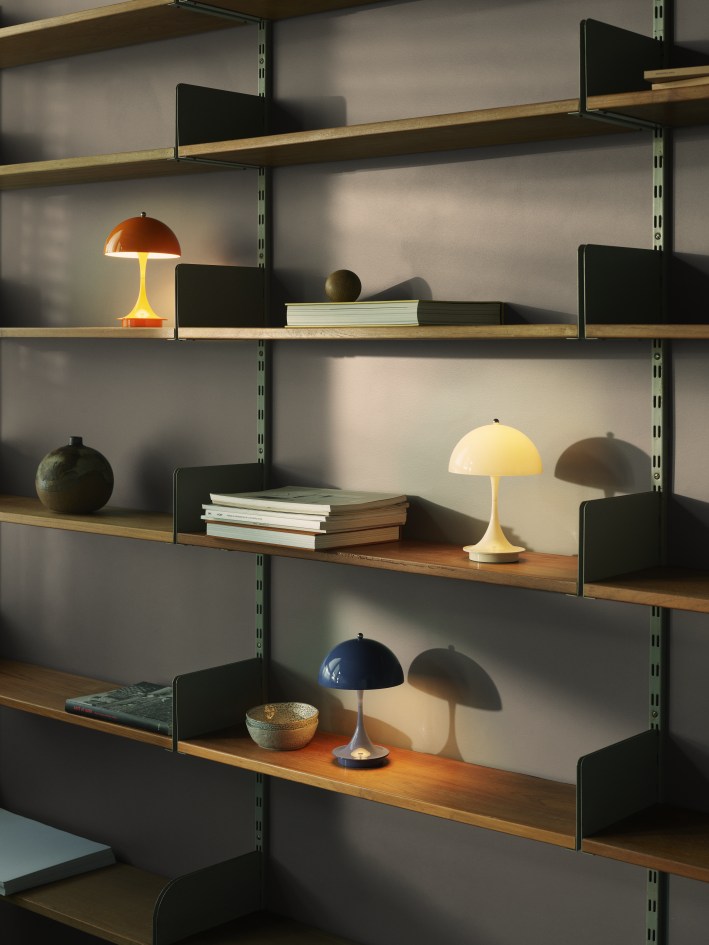 Panthella 160 Portable V3 rechargeable LED table lamp Indoor/Outdoor Louis Poulsen 