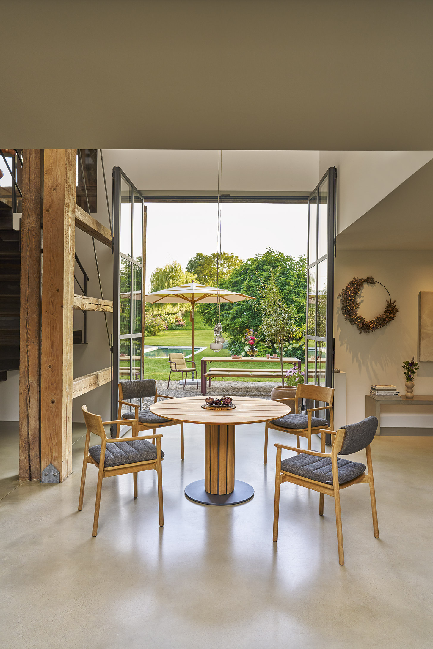 Teva Round table / Dining table Weishäupl