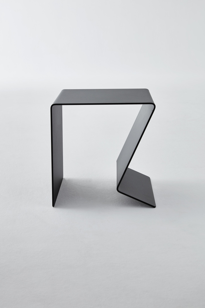 Buk side table Müller Möbelwerkstätten