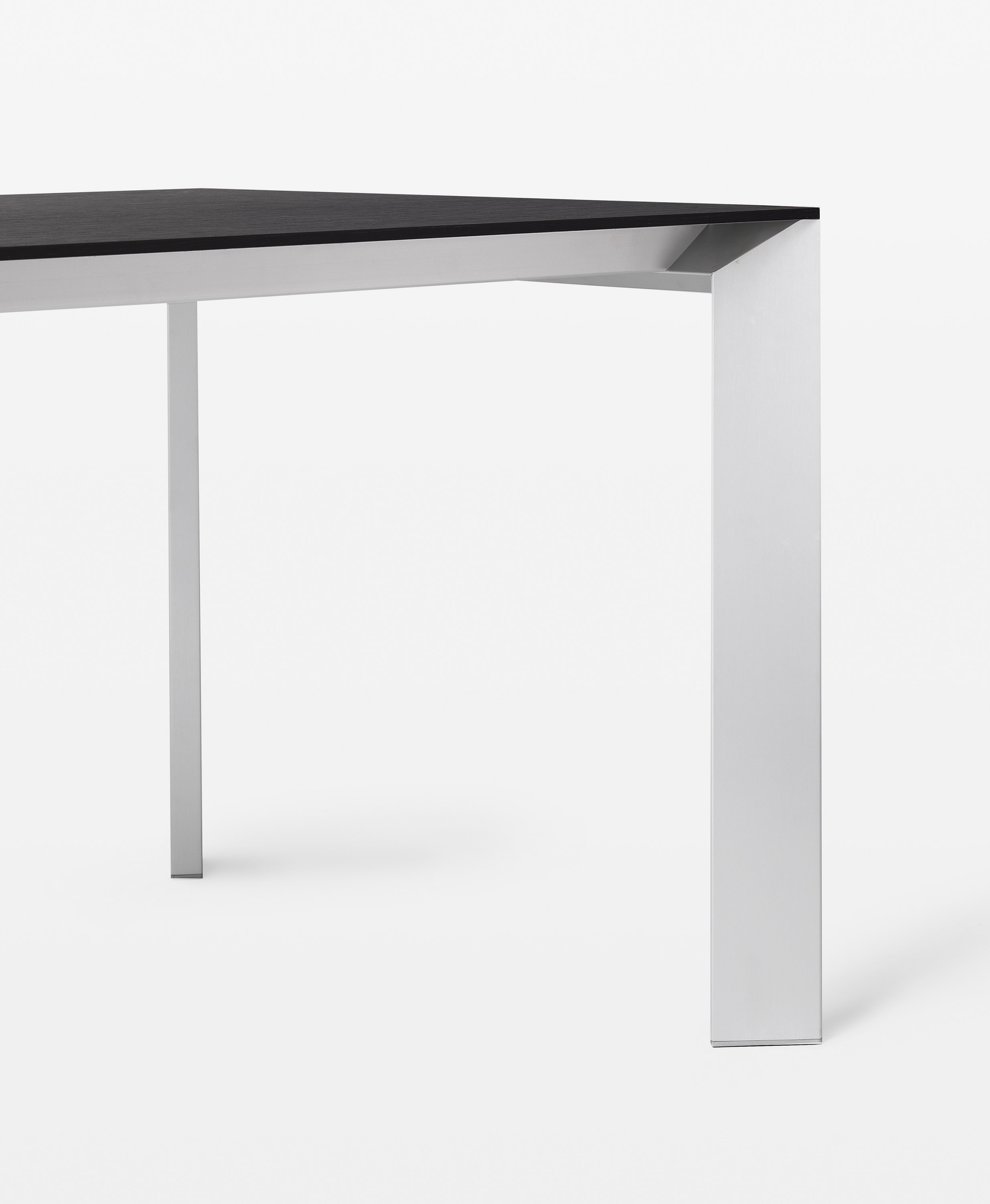 Nori extendable table / Kristalia dining table