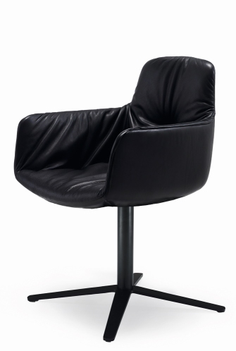 Leya chair armrest high Freifrau Manufaktur