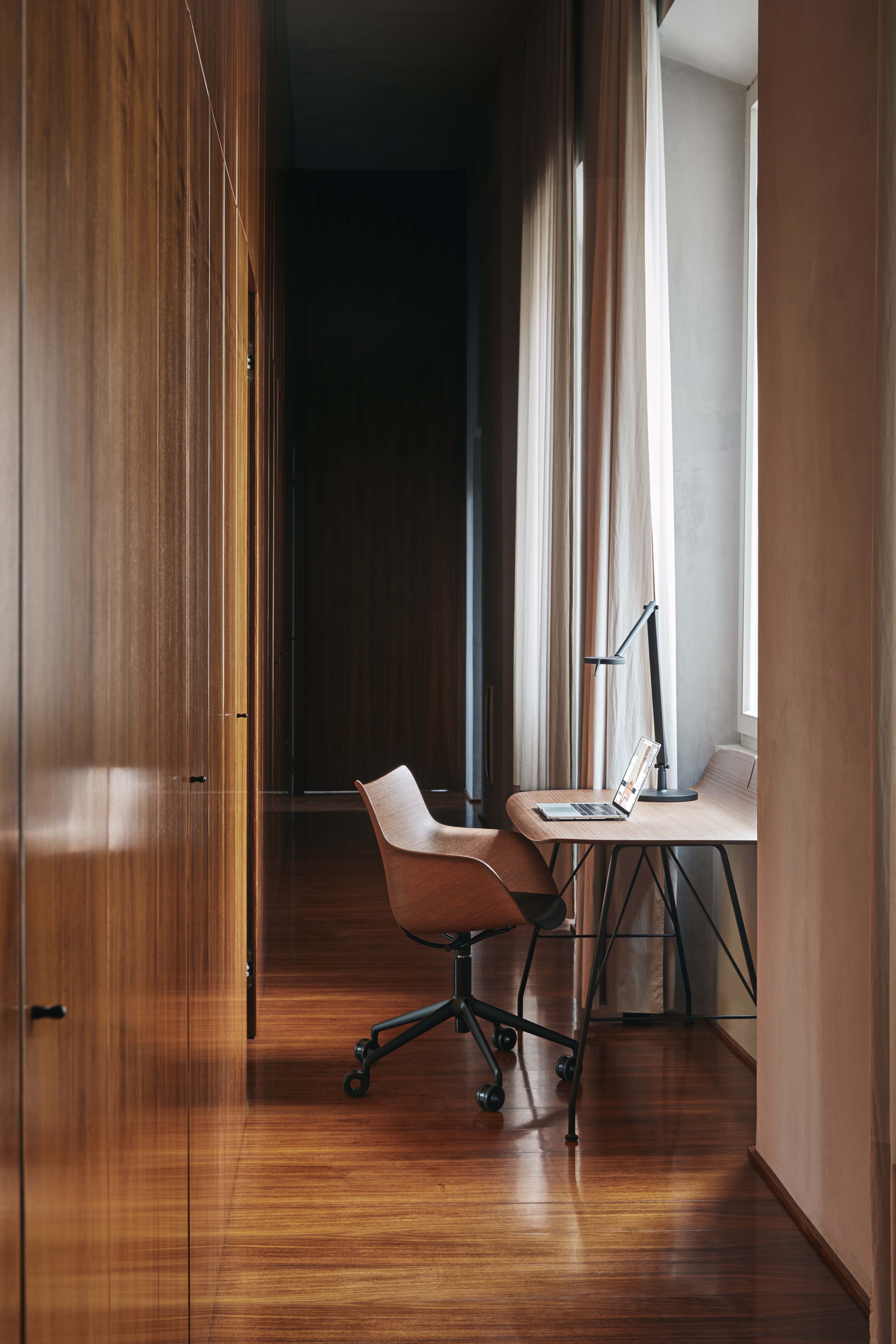 Q/Wood Swivel Chair Kartell