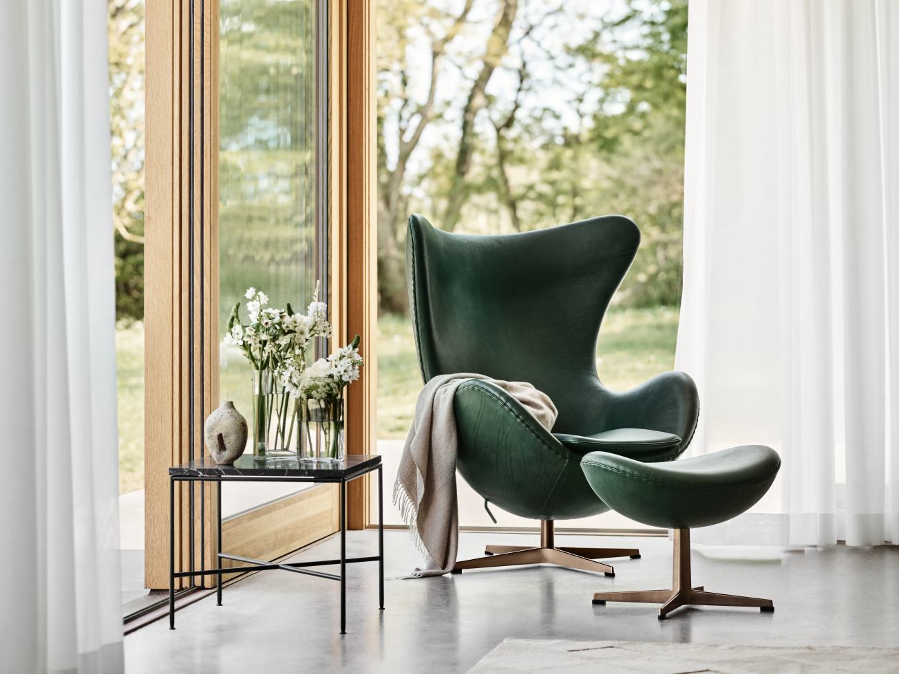 Egg chair for living room deals
