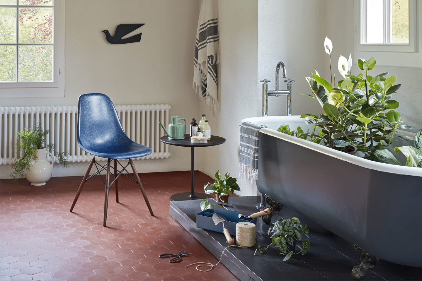 Eames Plastic Side Chair DSW Chair Vitra