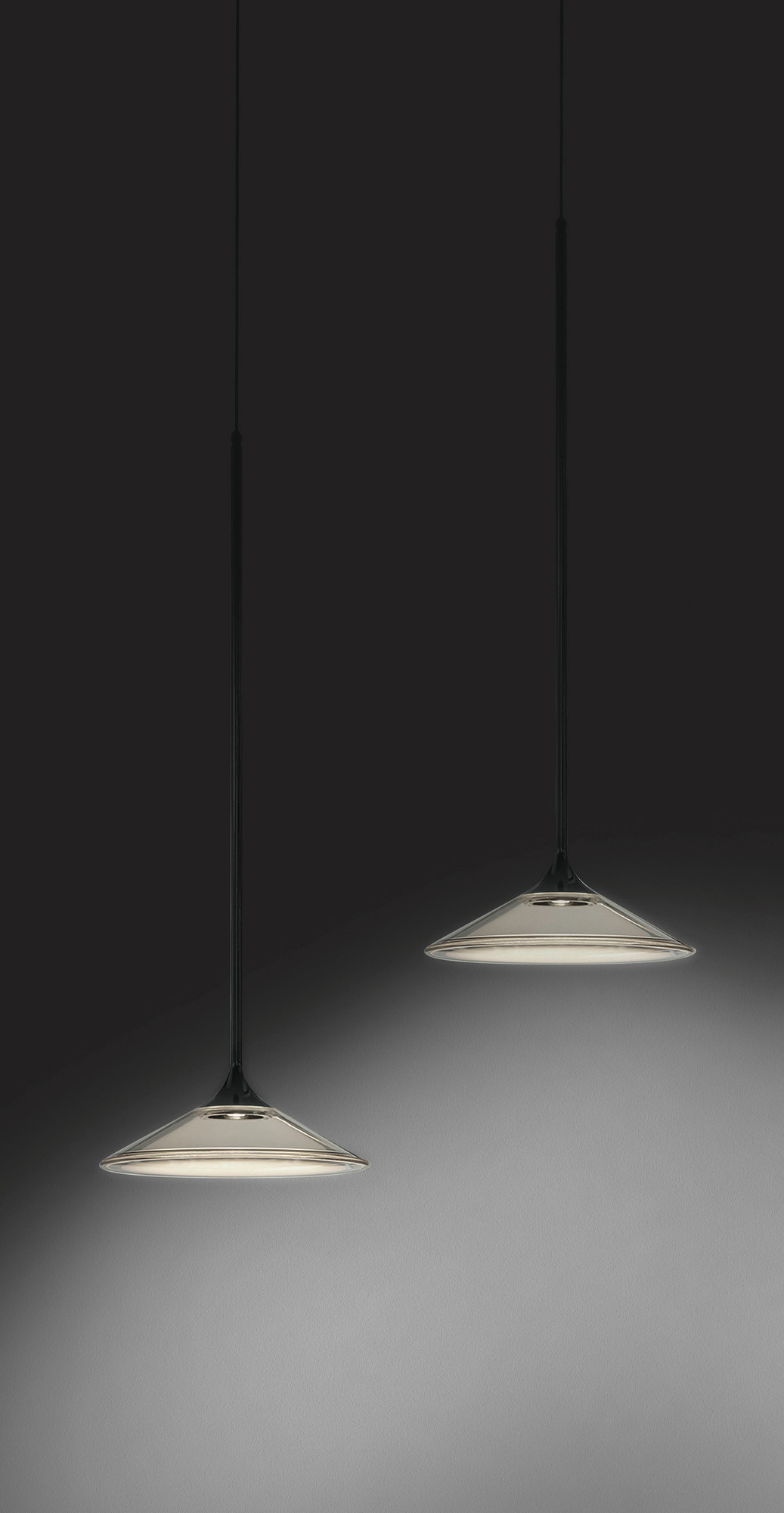 Orsa 21 pendant lamp black Artemide