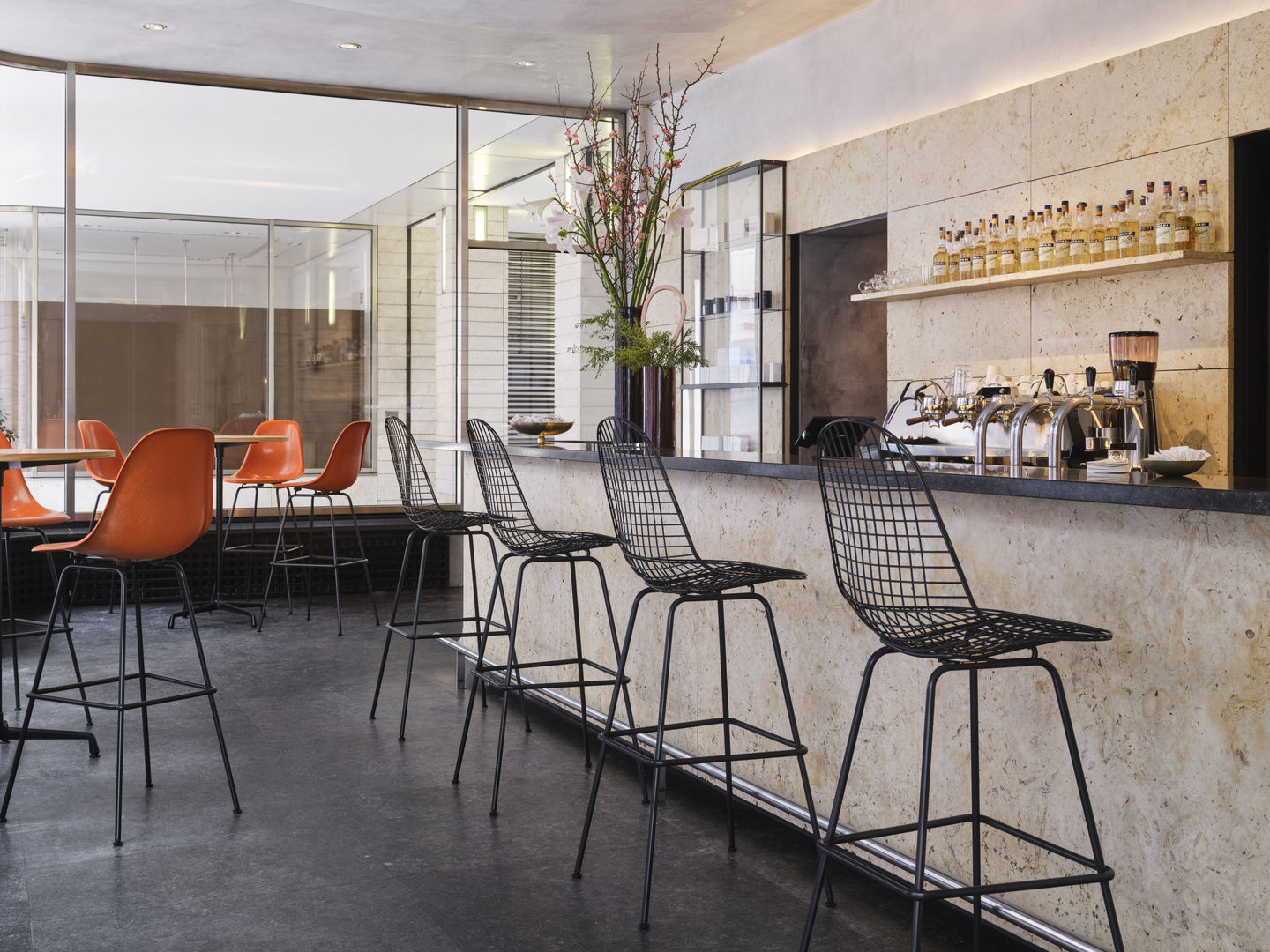 Eames Fibreglass Bar Stool High Bar Stool Vitra  