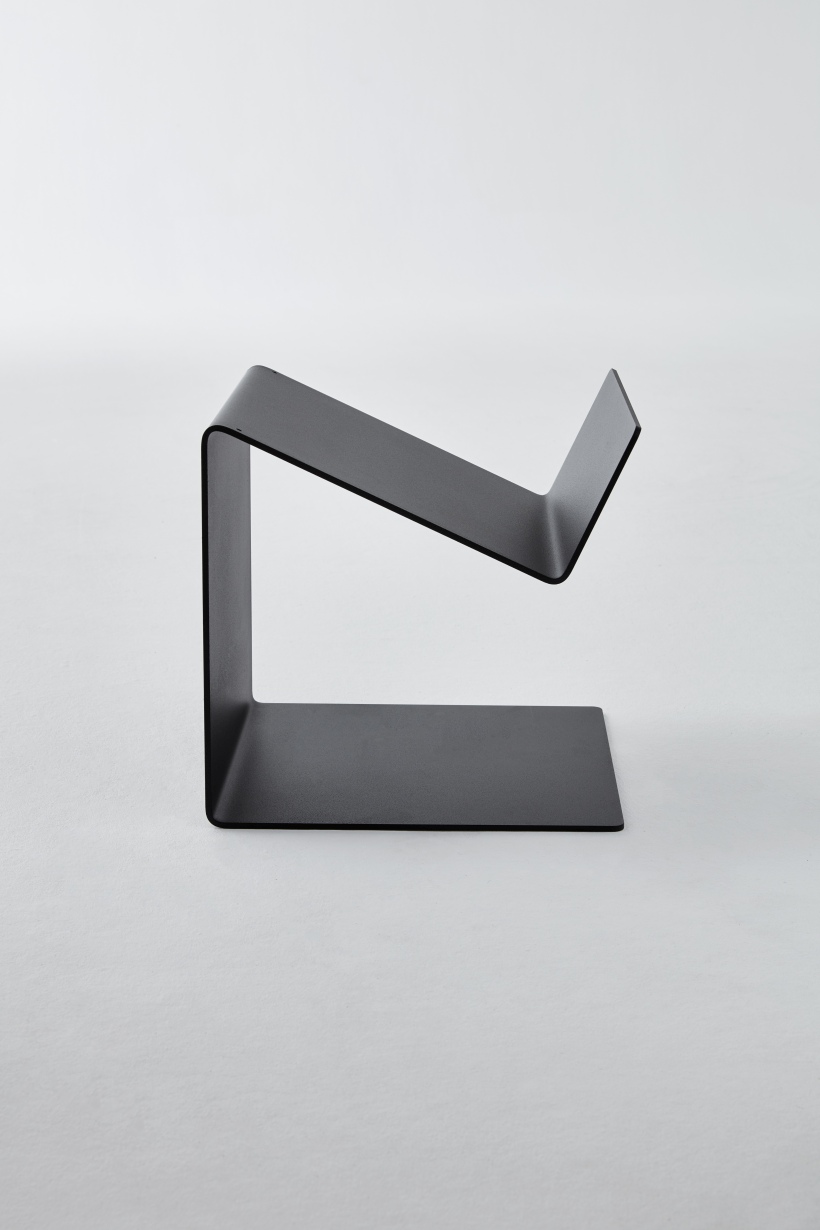 Buk side table Müller Möbelwerkstätten