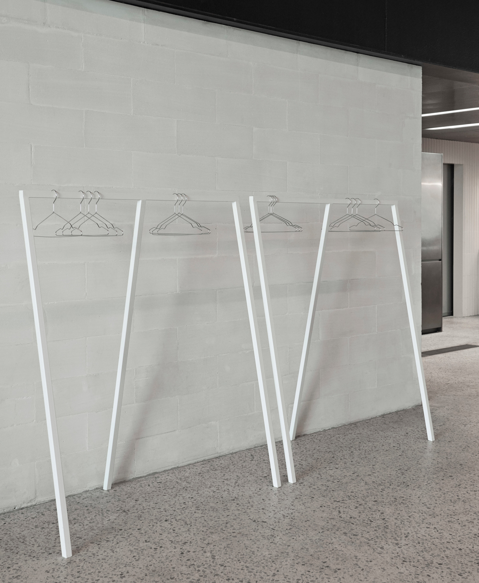 Loop Stand Wardrobe Hay Black