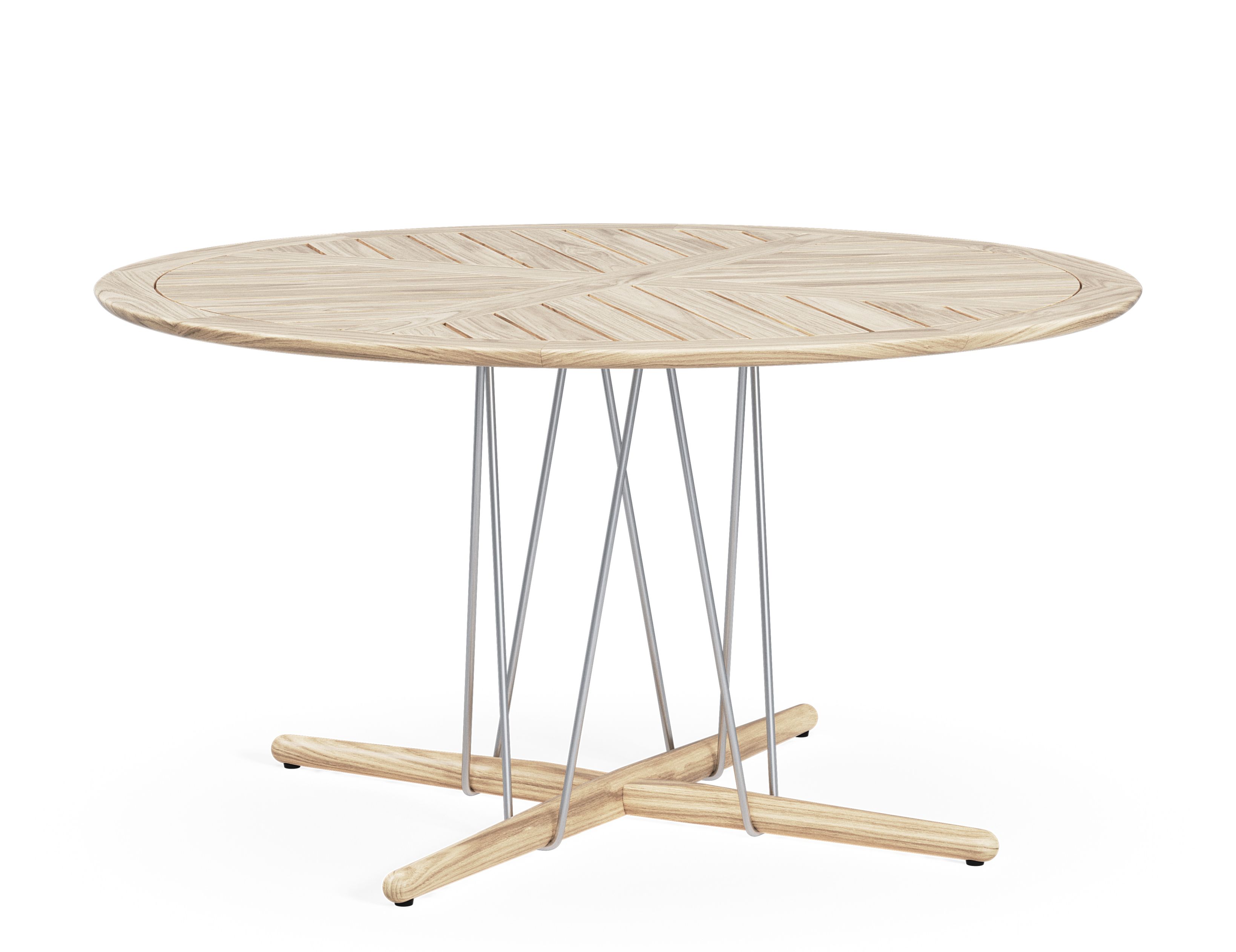 E022 Embrace Outdoor Table Ø140cm Carl Hansen & Søn
