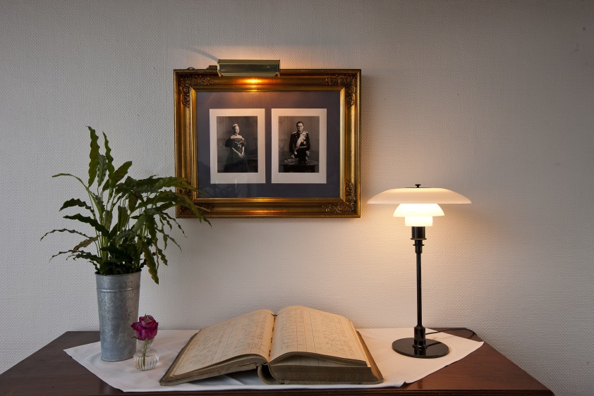 PH 3/2 Table lamp Louis Poulsen