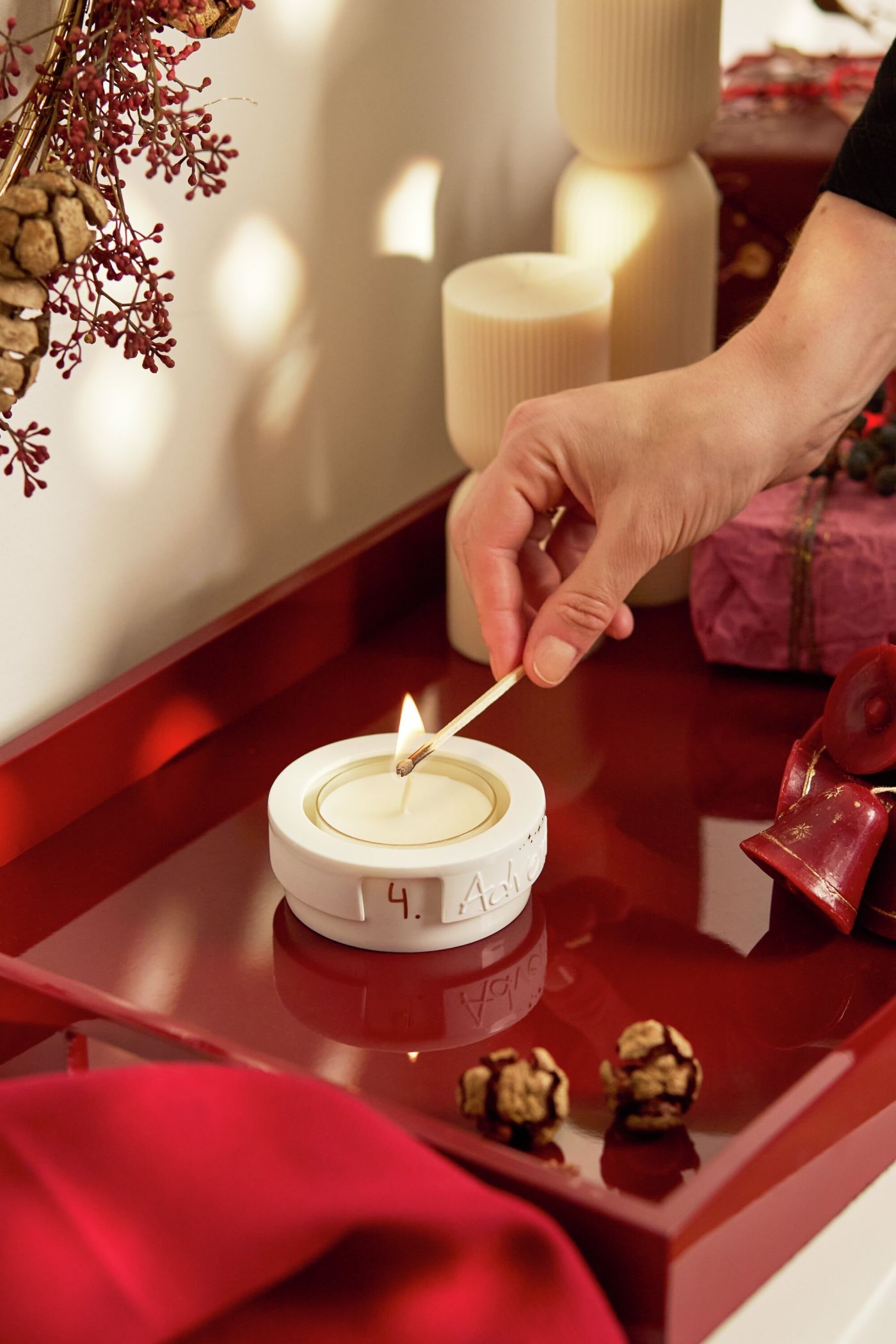 Small Advent light tealight holder wheels