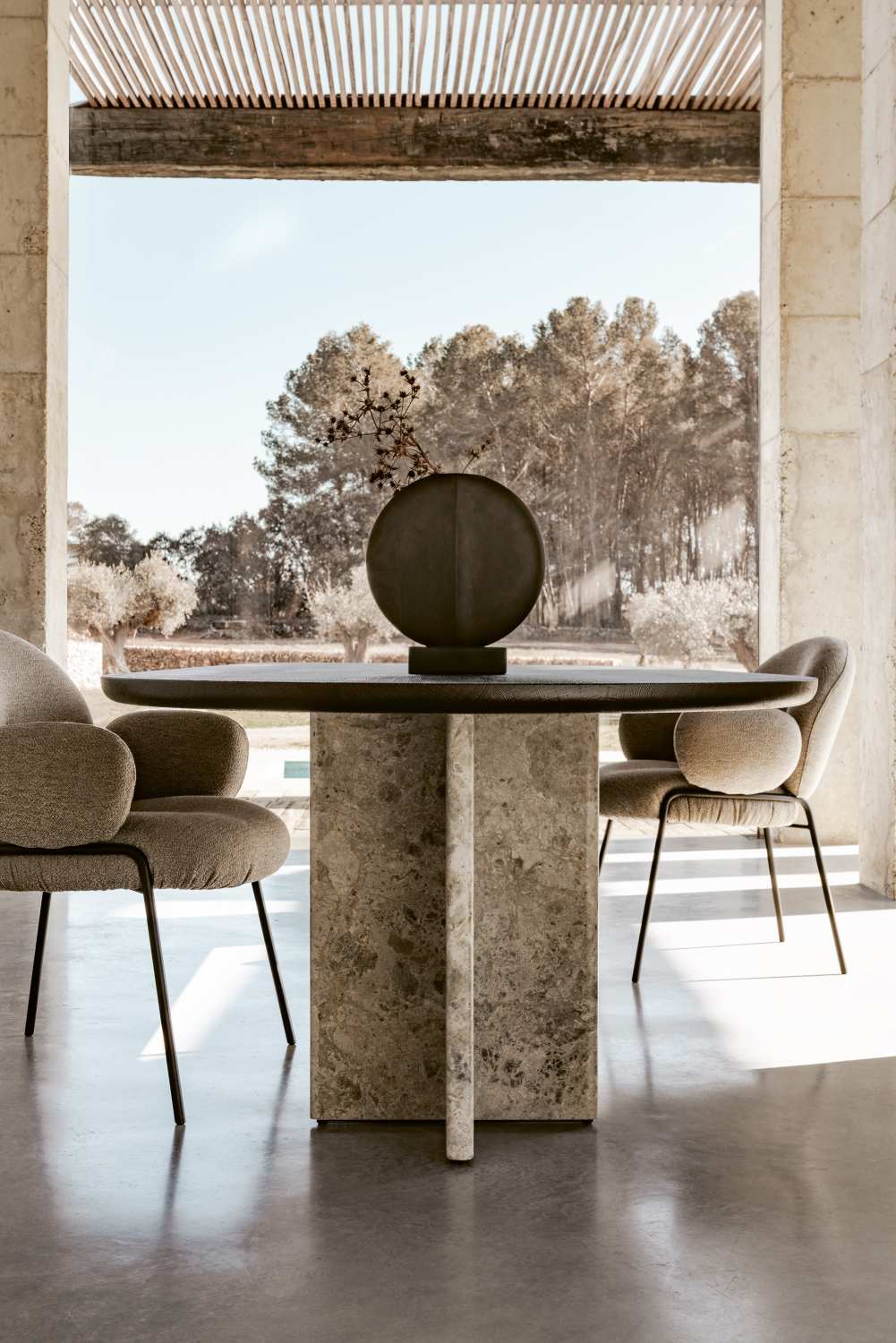 BC17 T-Rox table oval dining table Janua 