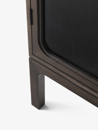 Trace SC87 cabinet / display case AndTradition