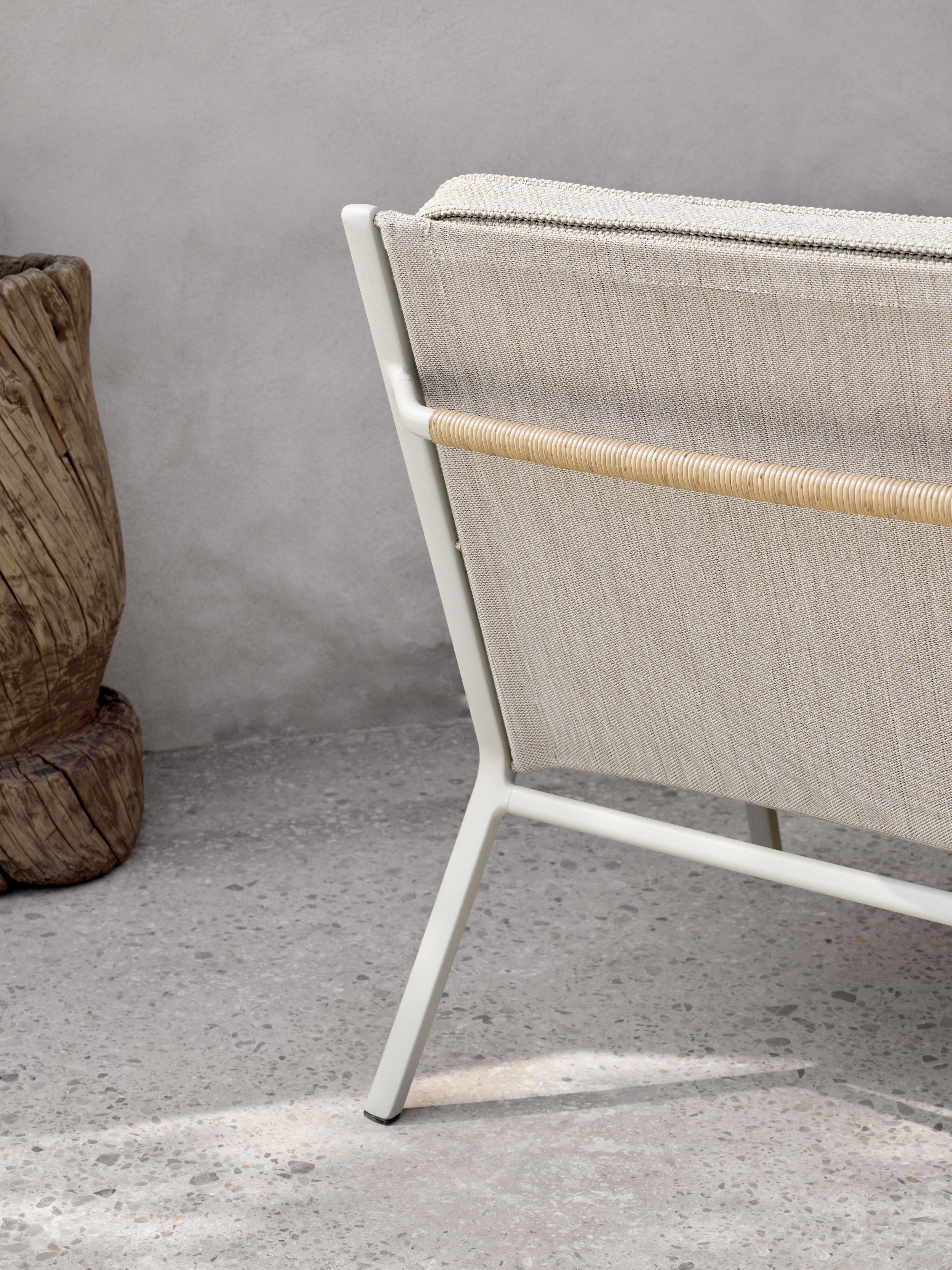 Open-Air Outdoor Lounge Chair Vipp