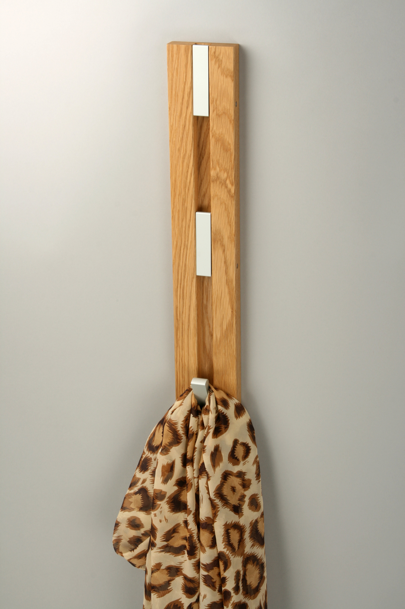 Knax Wall Coat Rack Vertical 4 Hooks Loca