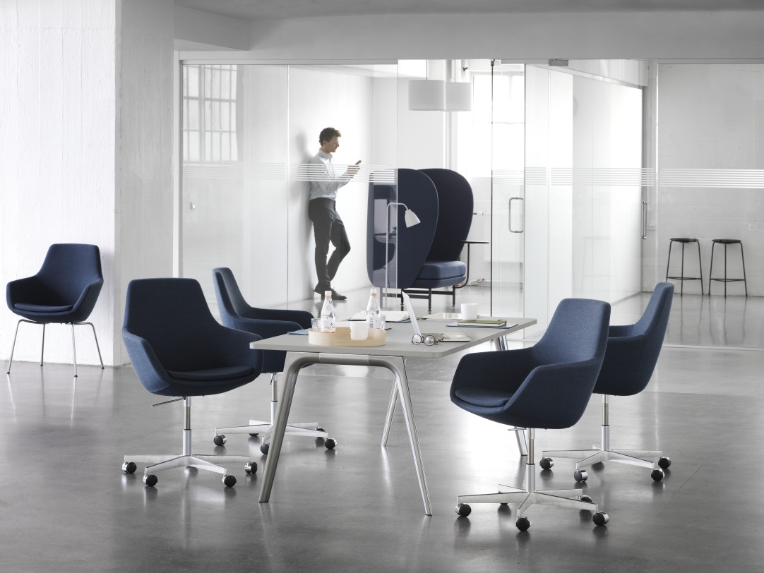 JH1001 Plenum 1-seater armchair Fritz Hansen