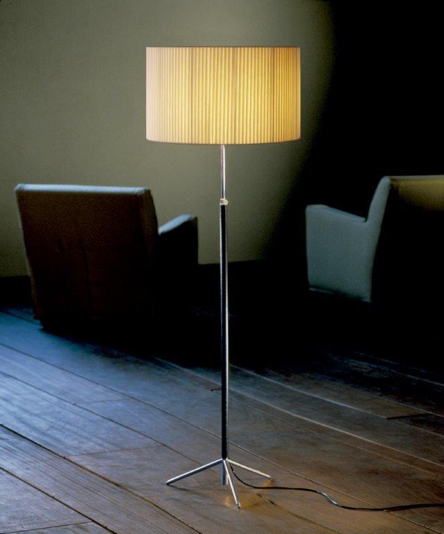 Pie de Salon Floor lamp Santa & Cole