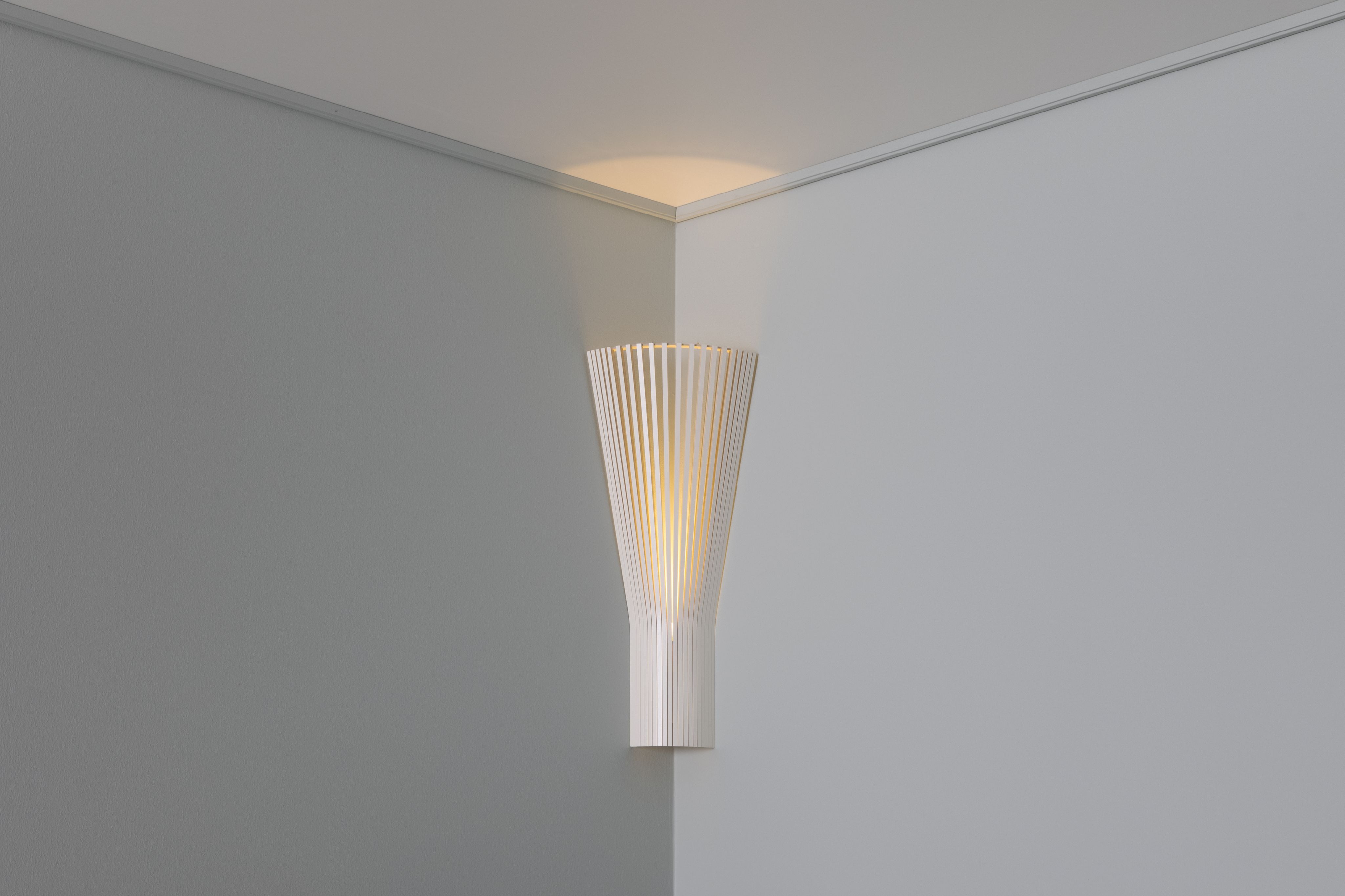 Secto 4236 corner lamp Secto Design