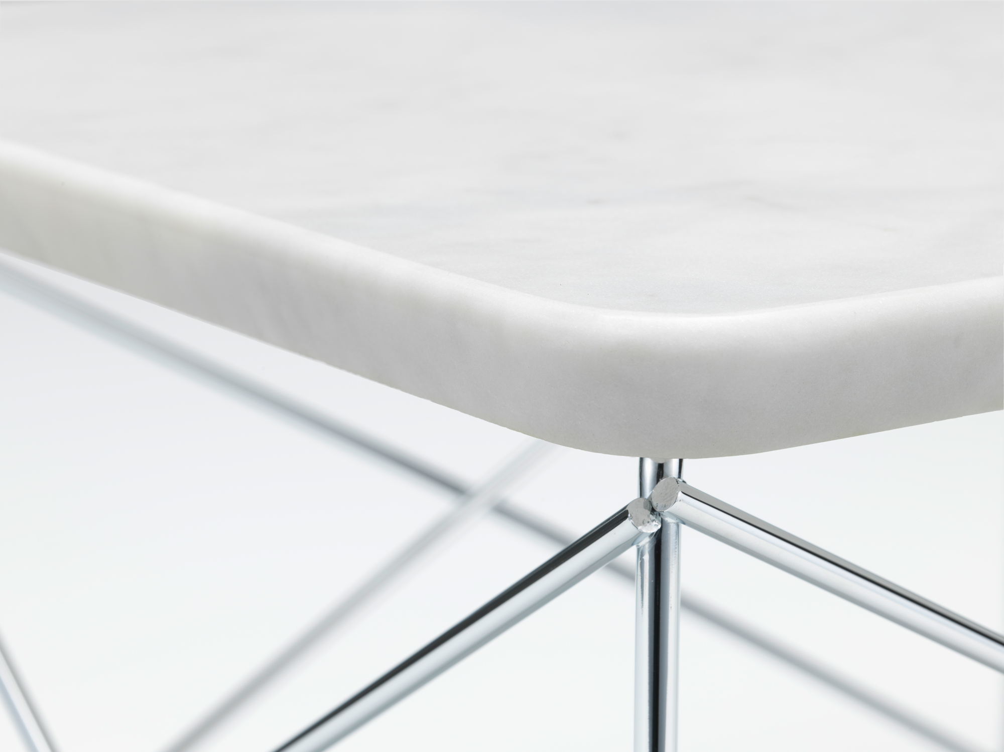 Occasional LTR Side table Marble Vitra Chrome