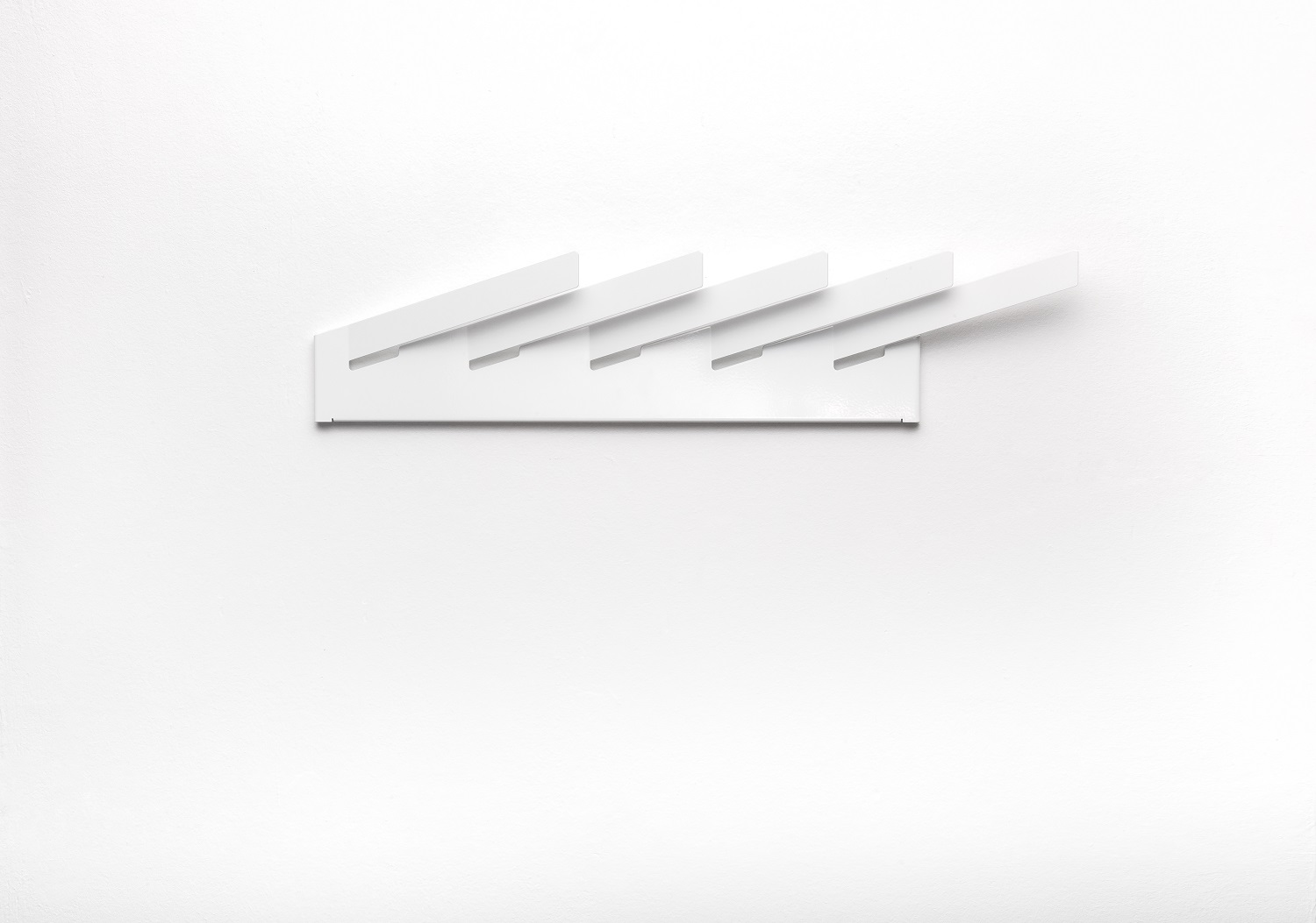Mr_magazine holder Linea1 by Müller Möbelwerkstätten