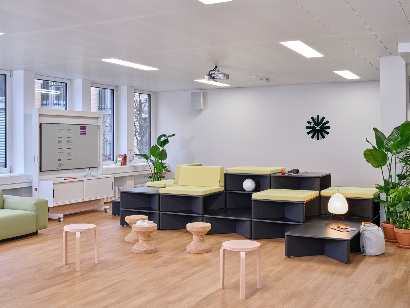 Reset Platform modular platform system Vitra