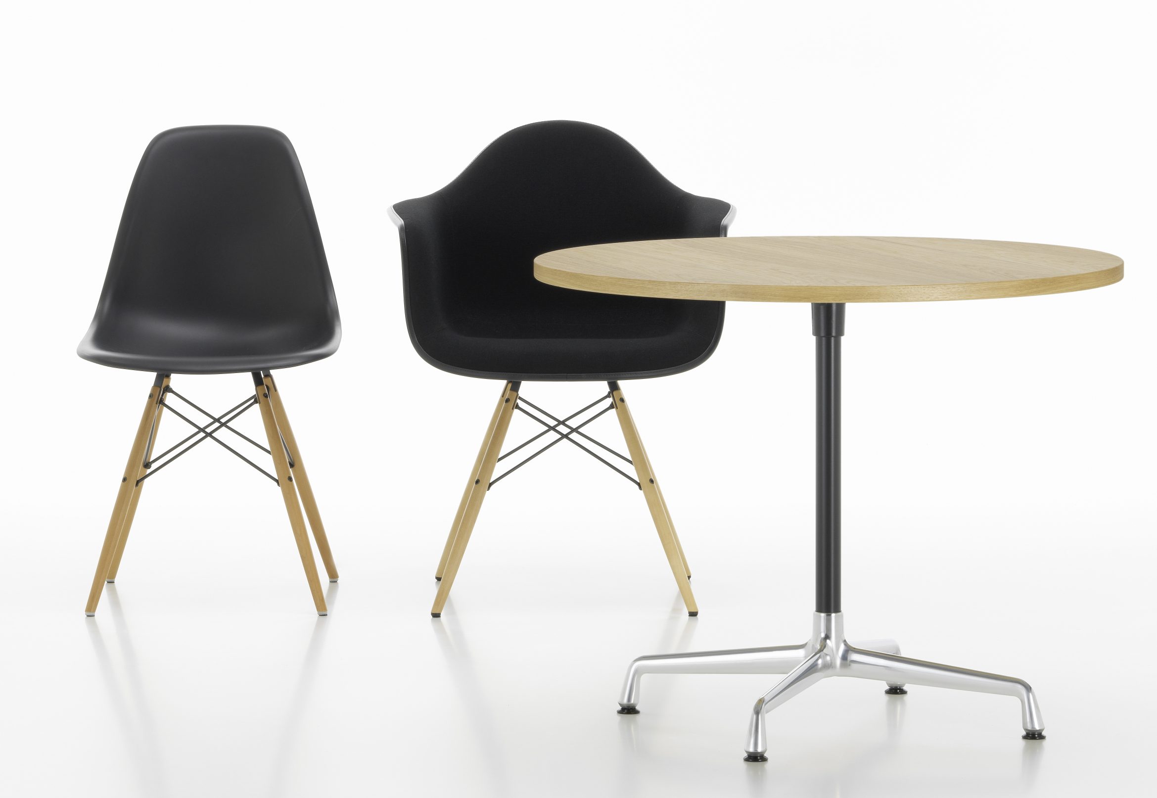 Eames Contract Table round Ø80 cm Vitra