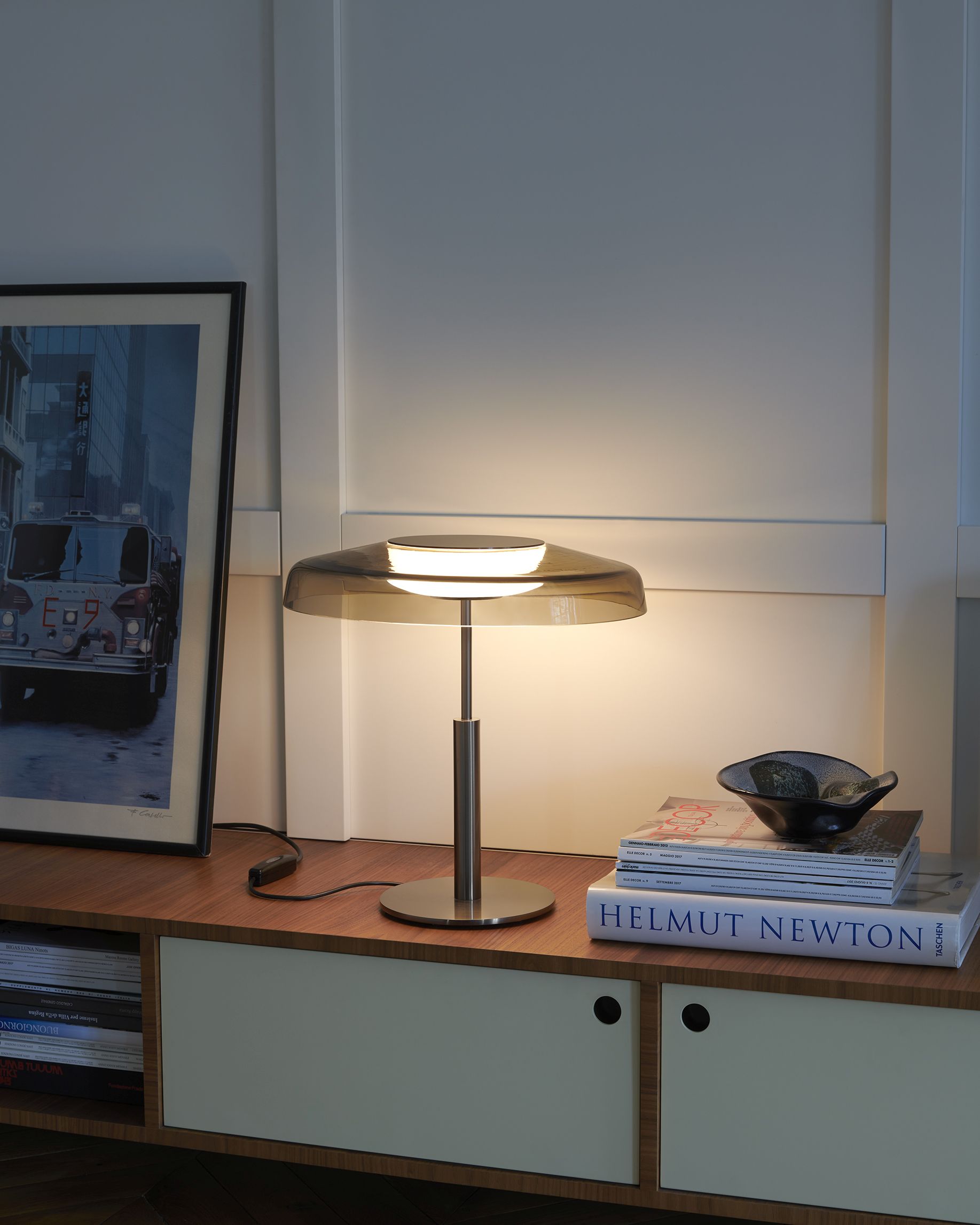 Dora 271 table lamp Oluce