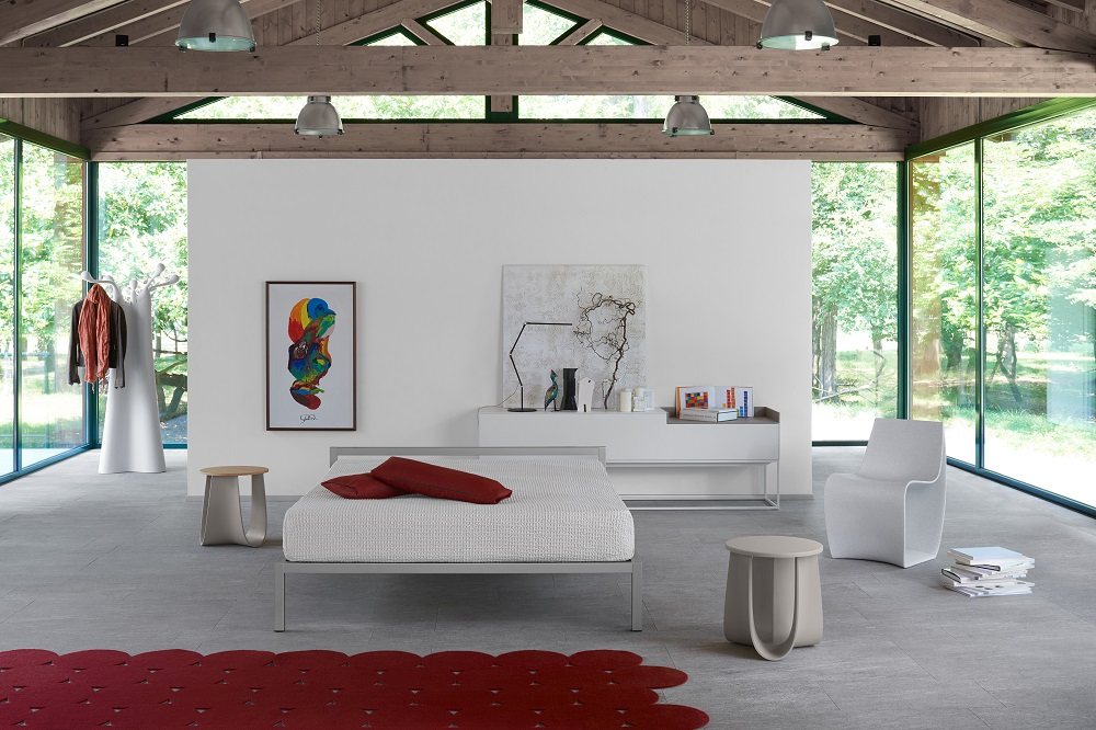 Aluminium Bed lacquered MDF Italia