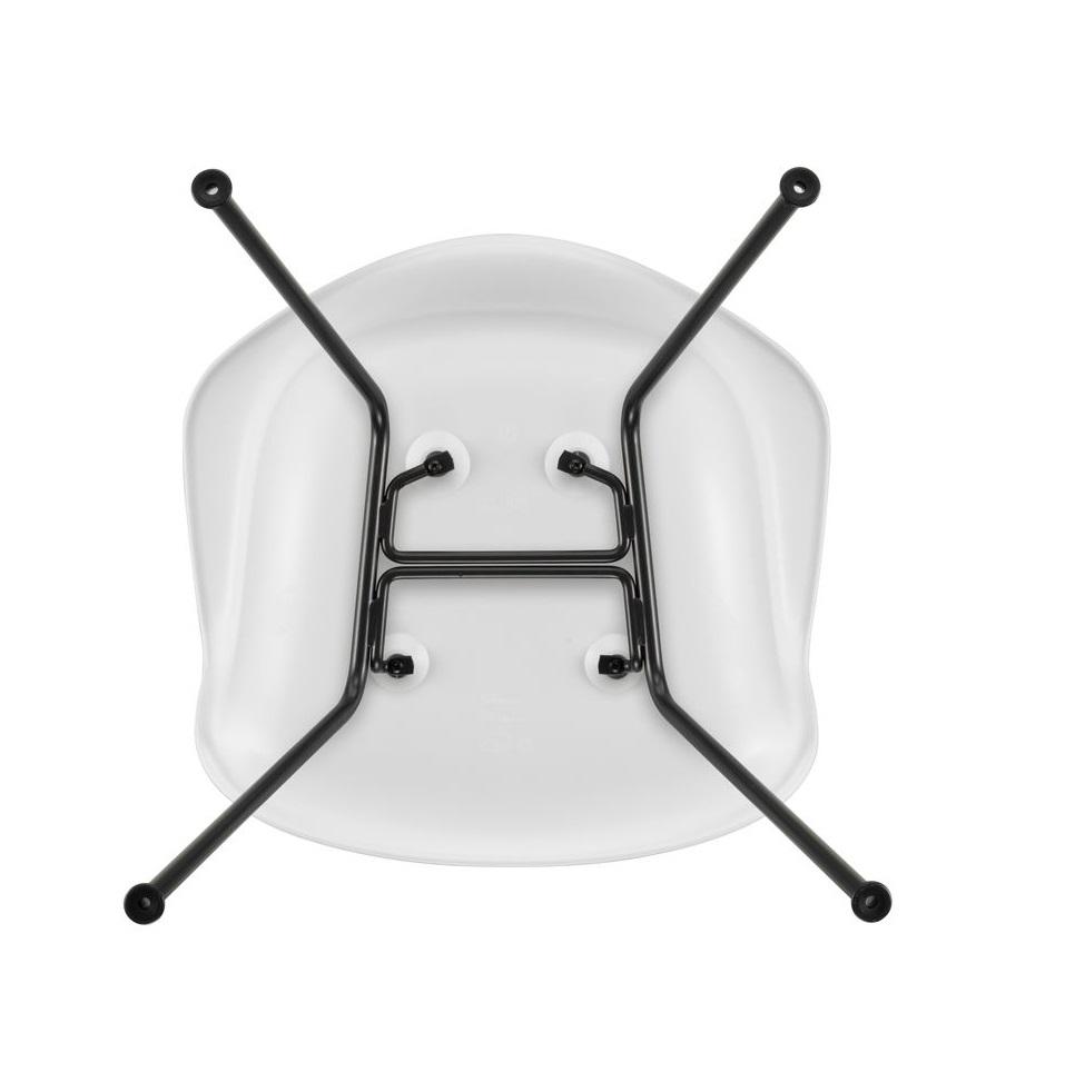 Eames Plastic Arm Chair DAX Chair Vitra