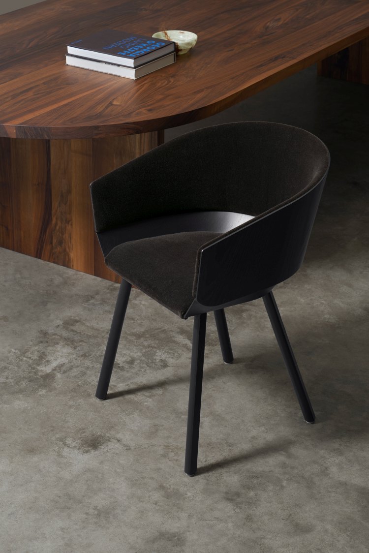 Houdini CH04 Chair e15