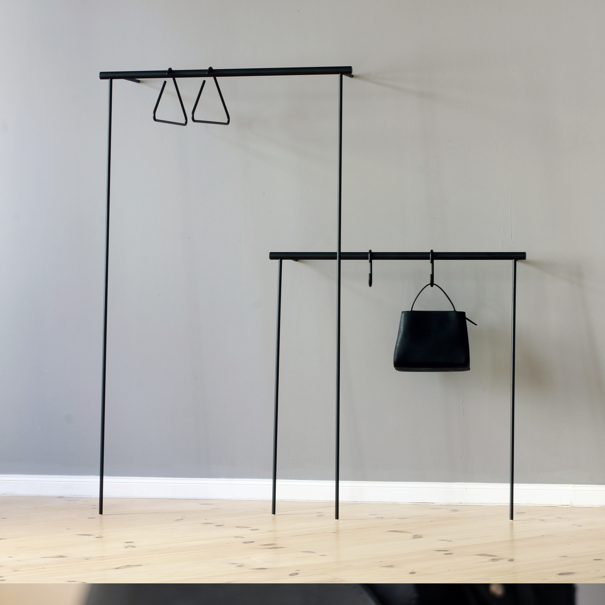 Little Leanon II valet stand Lean On White Roomsafari