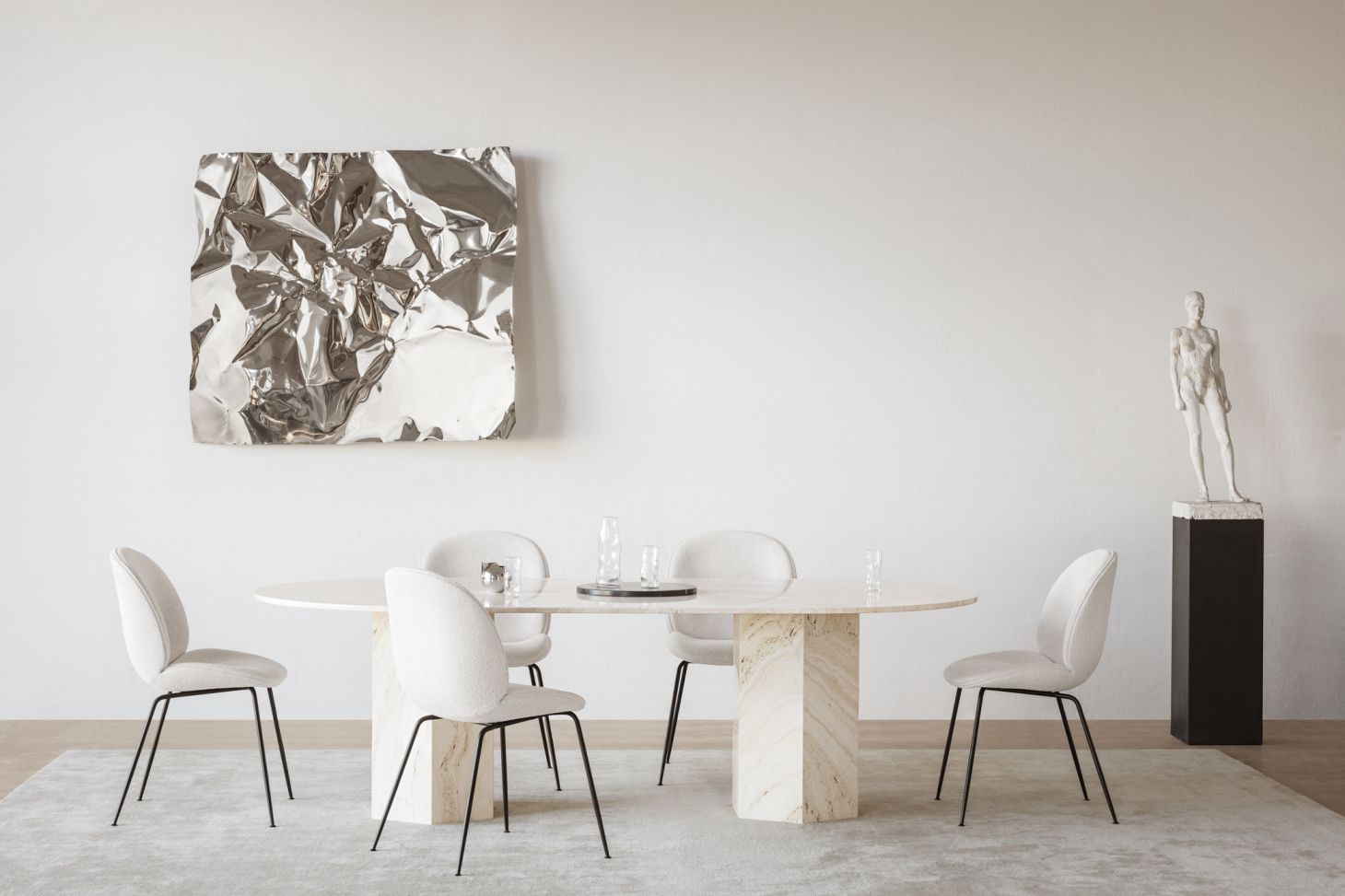 Epic dining table elliptical Gubi