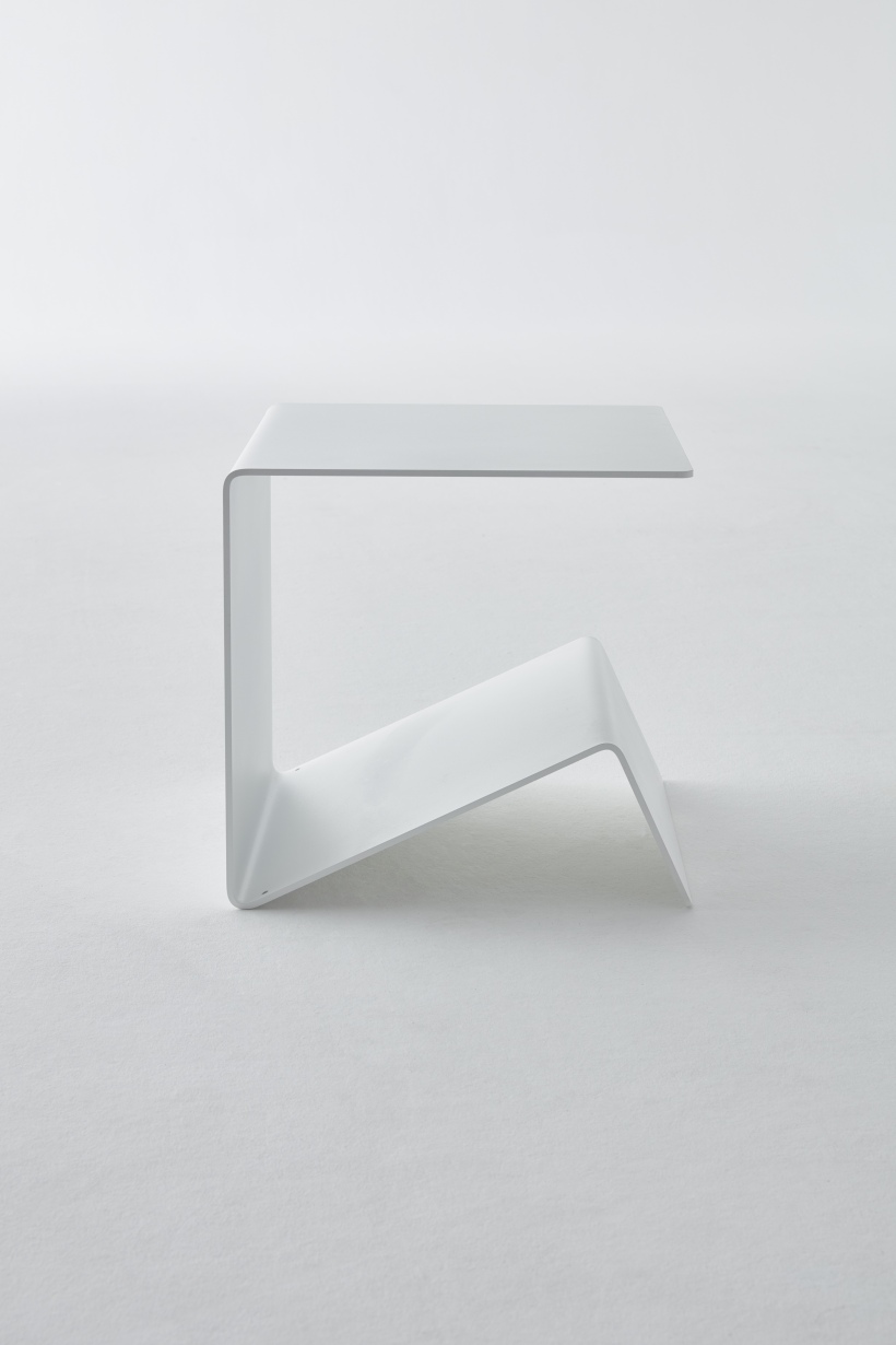 Buk side table Müller Möbelwerkstätten