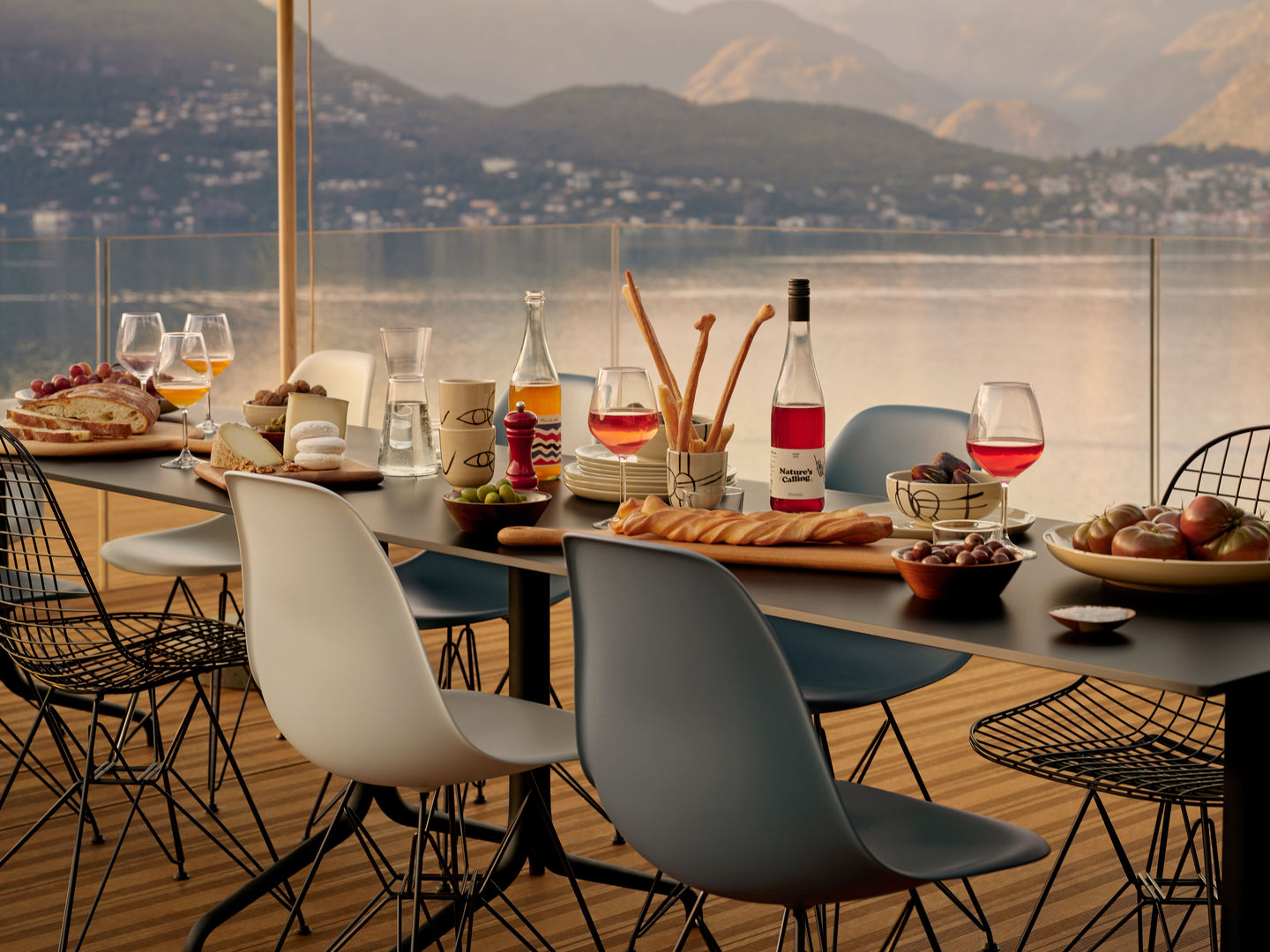 Eames Plastic Side Chair DSR Chair Vitra