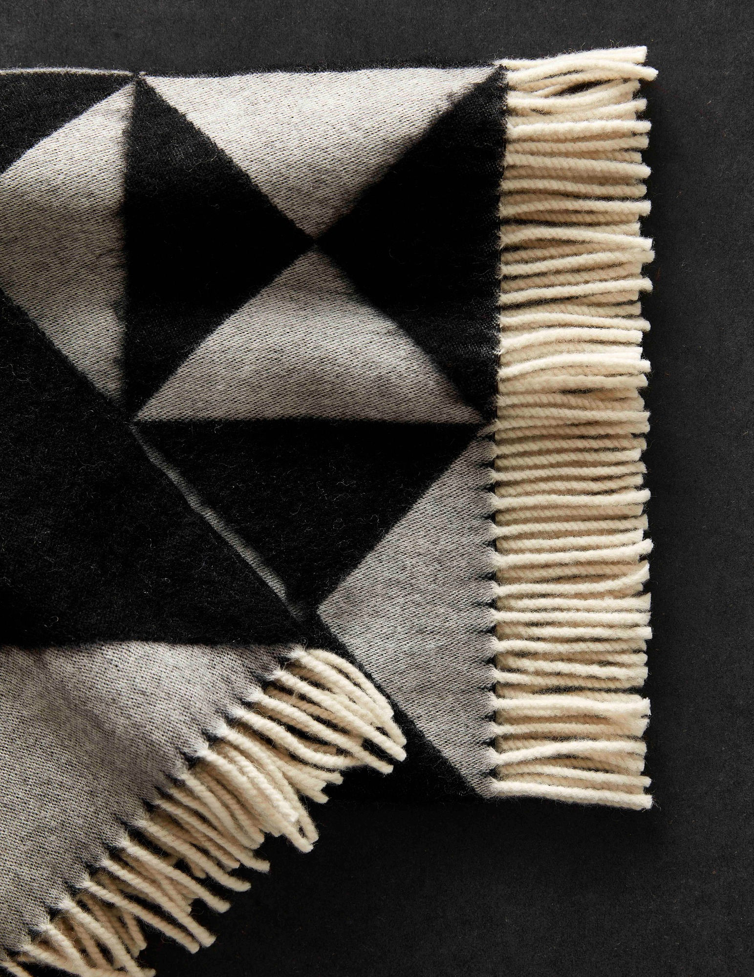 Mirror Throw Verpan