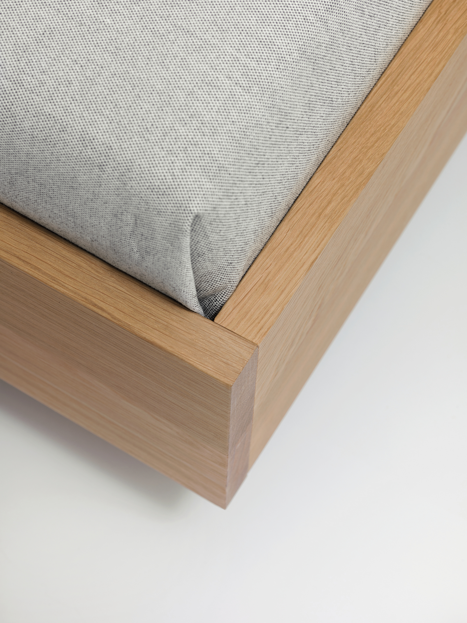 Simple HI 79 - 180 wooden bed Zeitraum