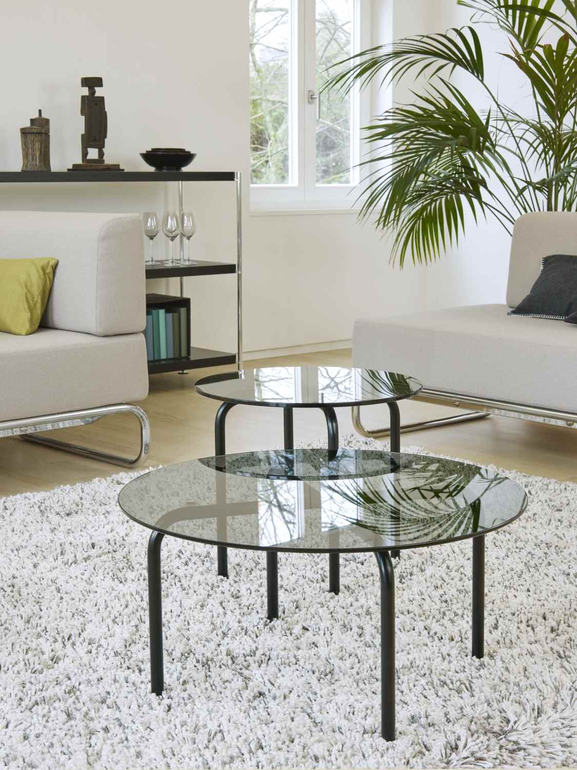 MR 516 / MR516 Coffee table Thonet