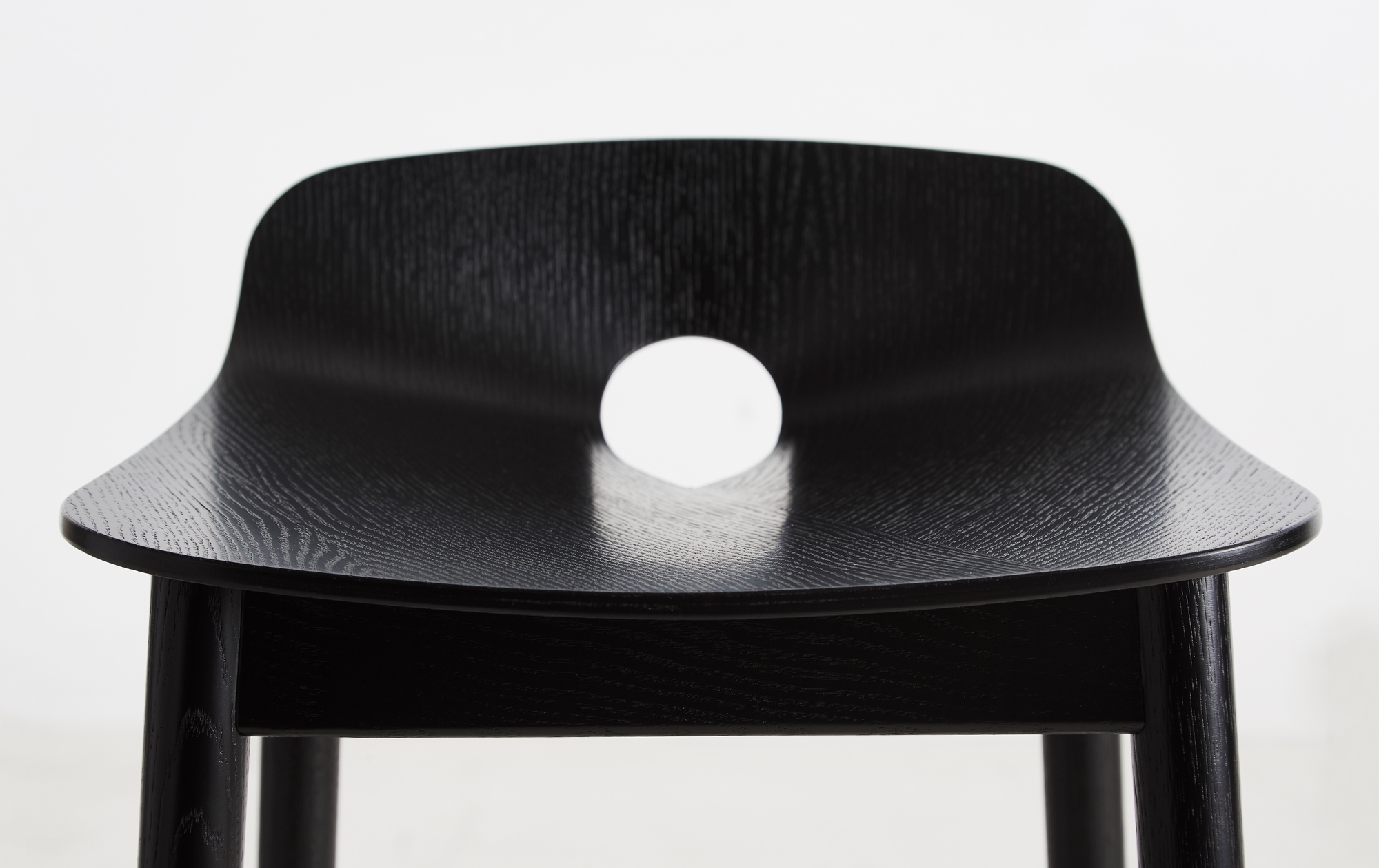 Mono Barstool Black Painted Ash Woud