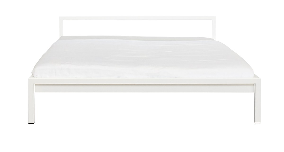 Pure powder-coated steel bed White 200 x 200 cm Hans Hansen
