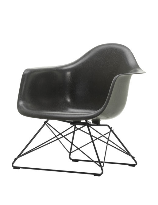 Eames Fibreglass Arm Chair LAR Chair Vitra