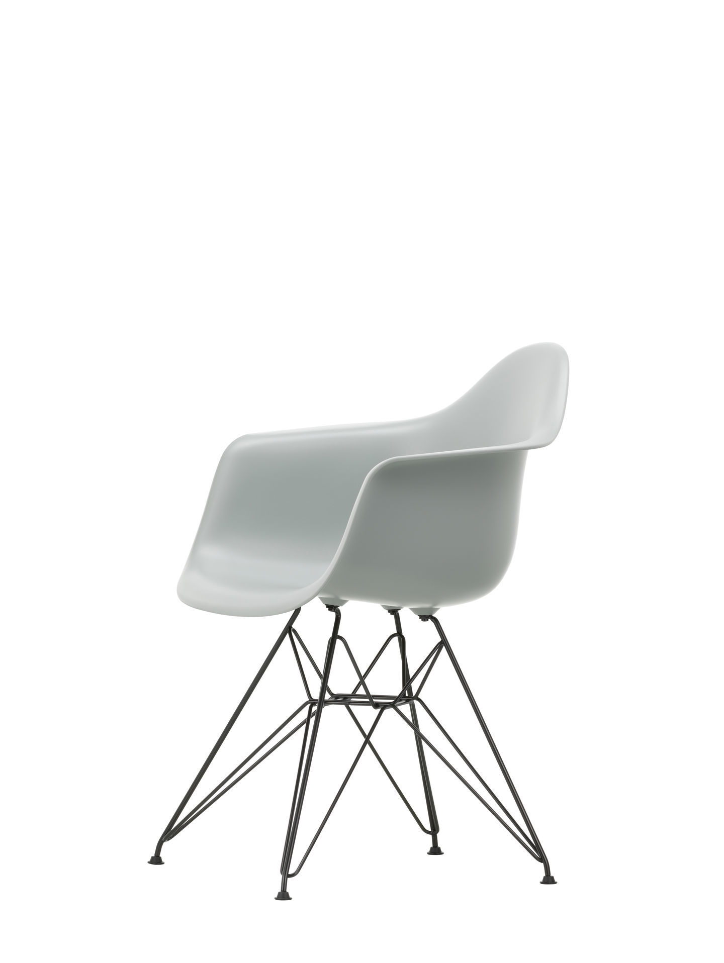 Eames Plastic Arm Chair DAR Stuhl in Kieselstein mit verchromtem Gestell, seitliche Ansicht.