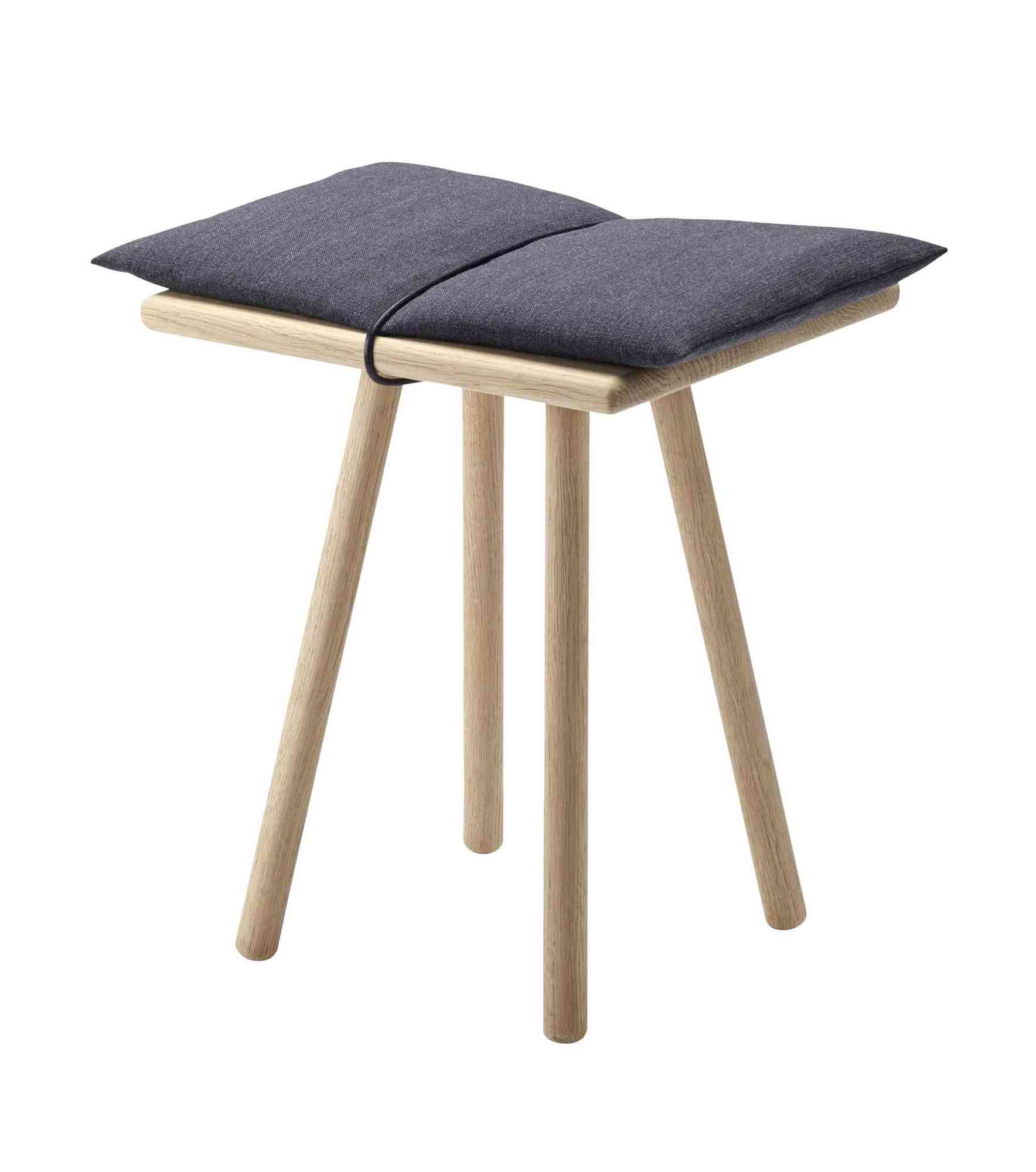 Georg Stool Oak stool Skagerak by Fritz Hansen