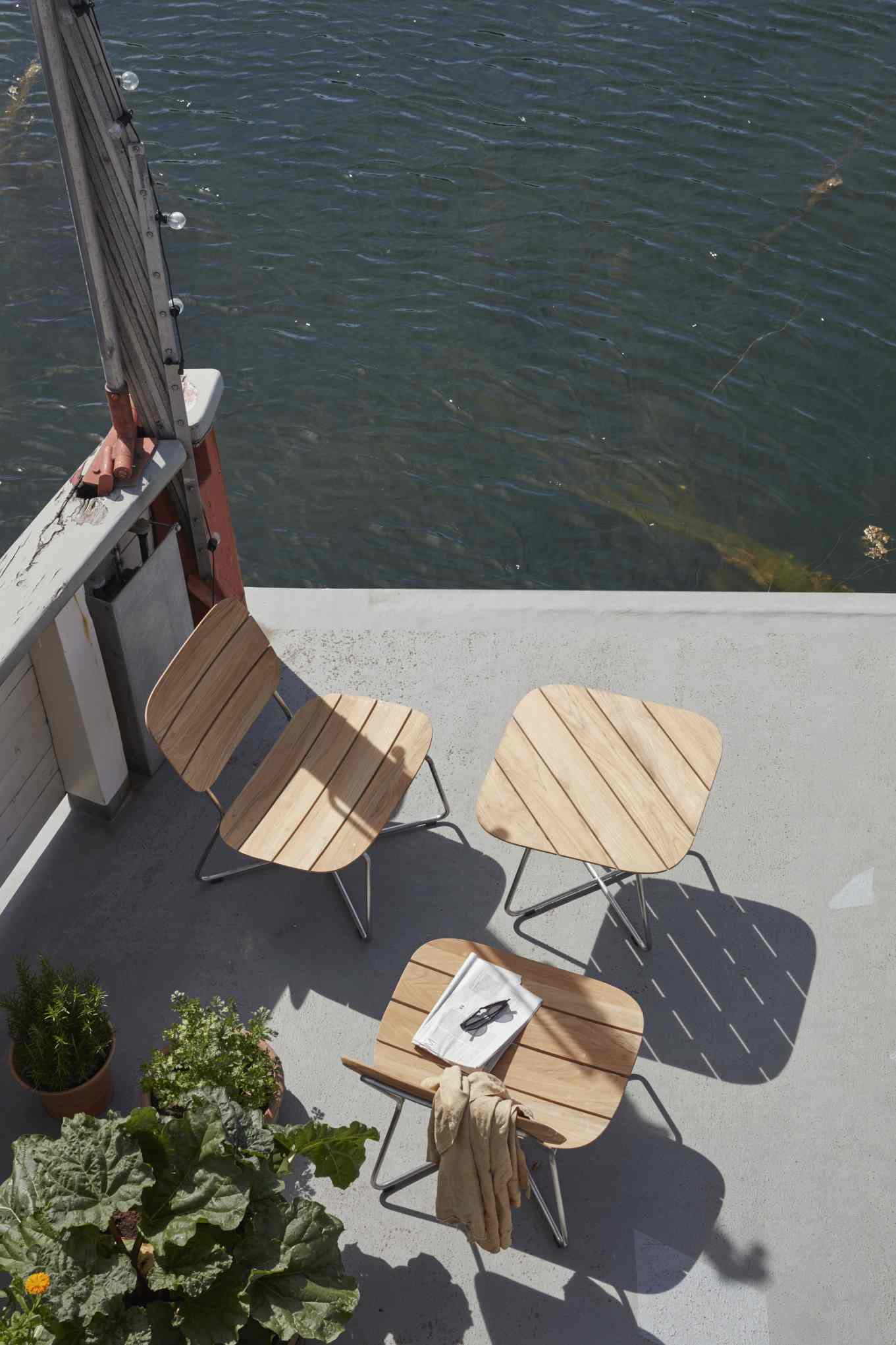 Lilium Lounge Chair Outdoor Skagerak by Fritz Hansen 