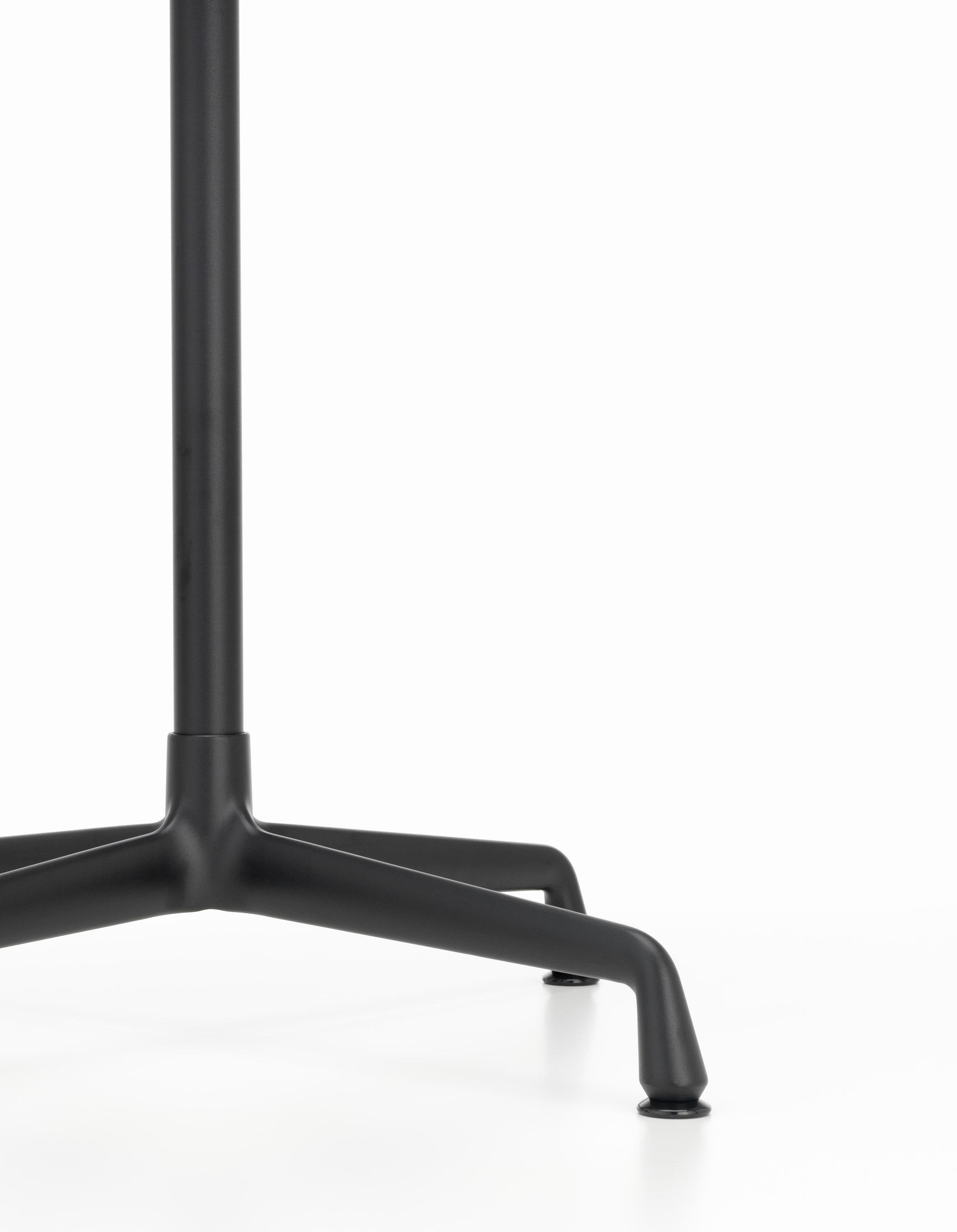 Eames Contract Table Square Vitra